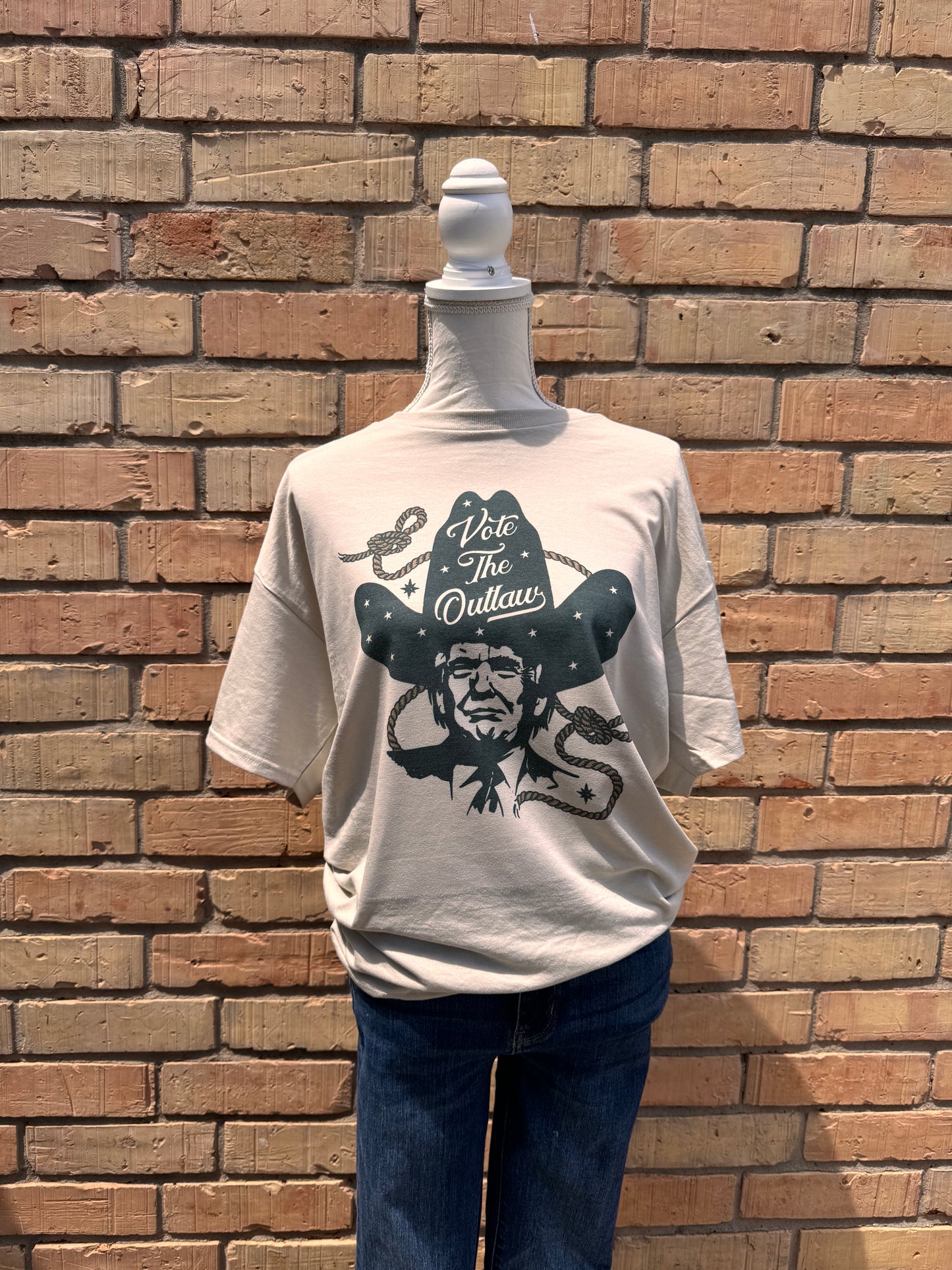 vote the outlaw Tshirt