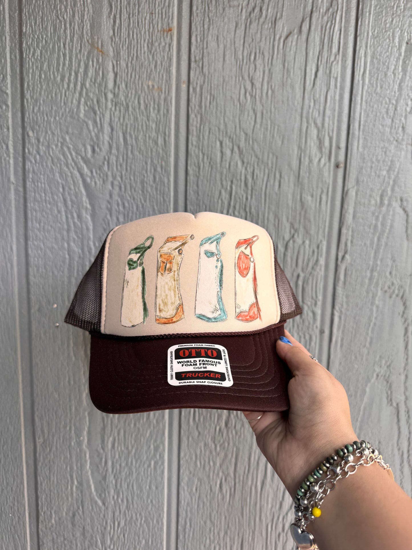 Four legging chaps Trucker hat