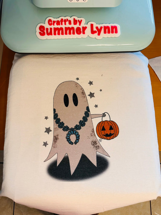 Turquoise ghosts