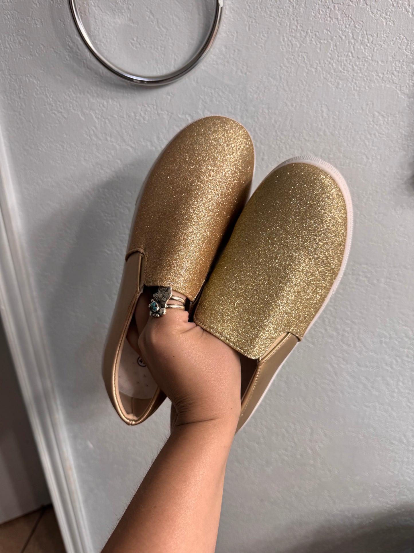 Gold glitter shoes sz 9