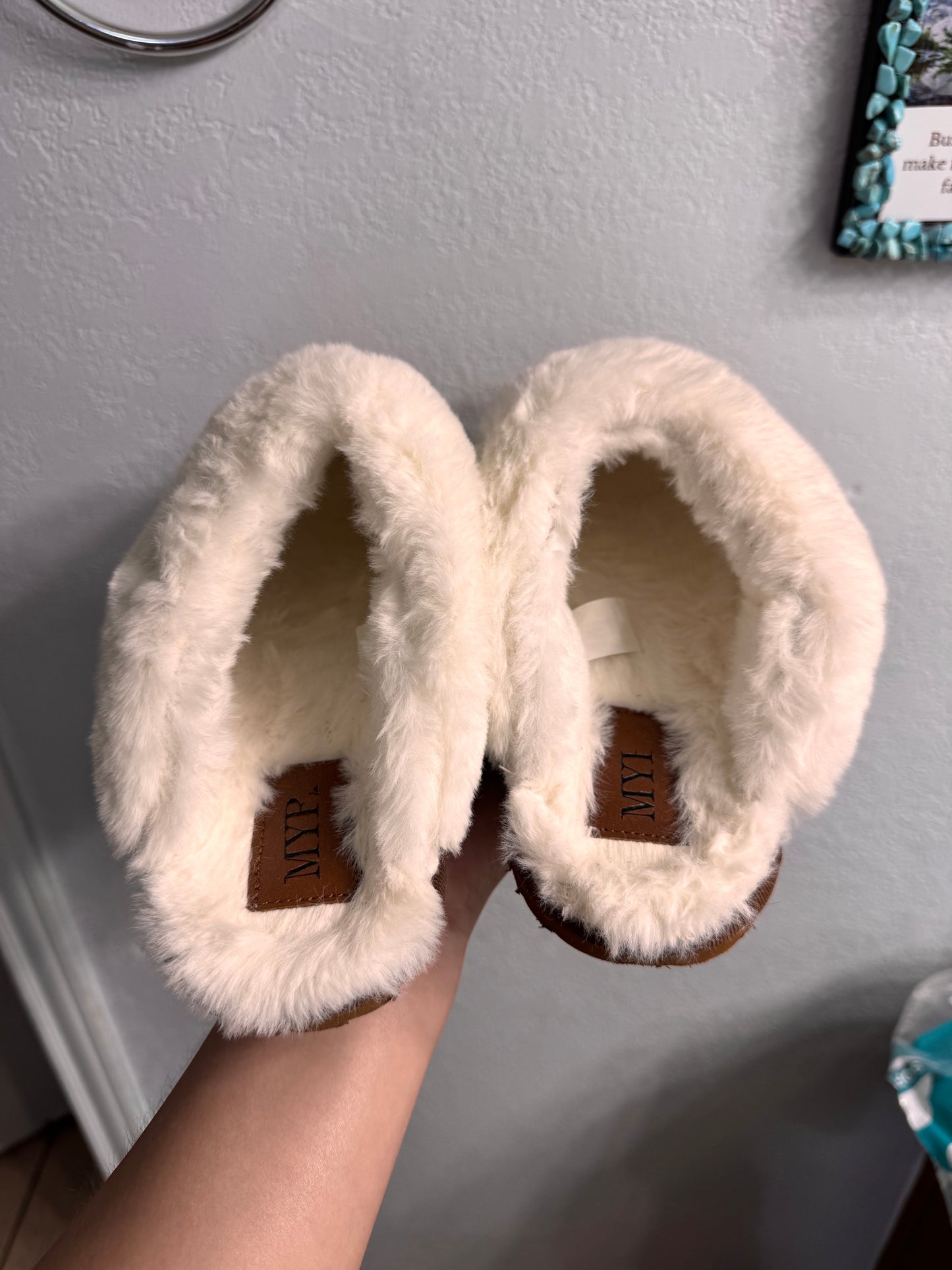 Myra tooled style slippers