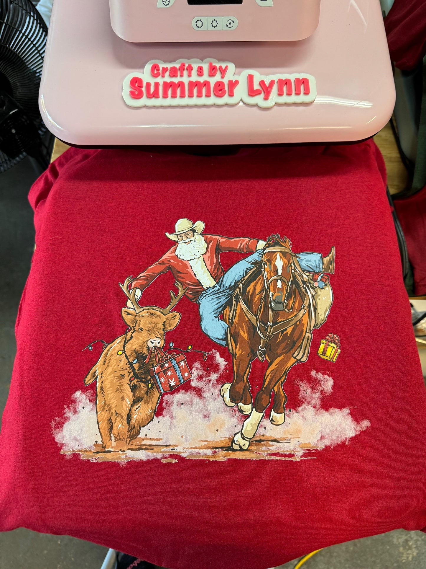 Santa bulldogging Tshirt